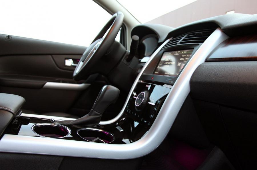  Ford Edge Limited 2011 года  (фото 18 из 95)